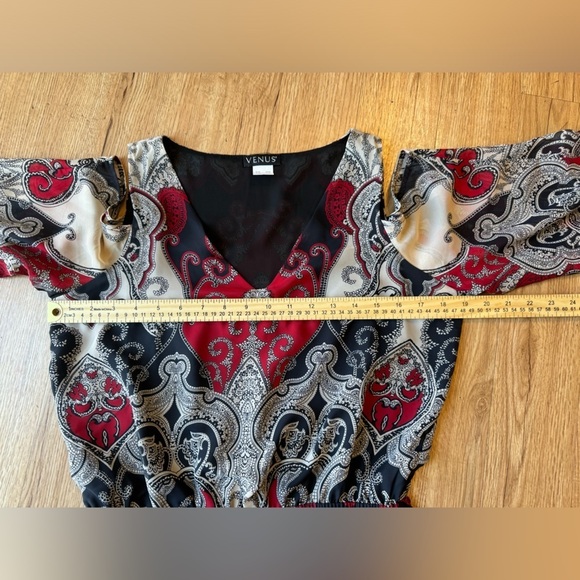 Venus Cold Shoulder 3/4 Bell Sleeves Red Black Beige Paisley Dress Size M - Picture 4 of 9